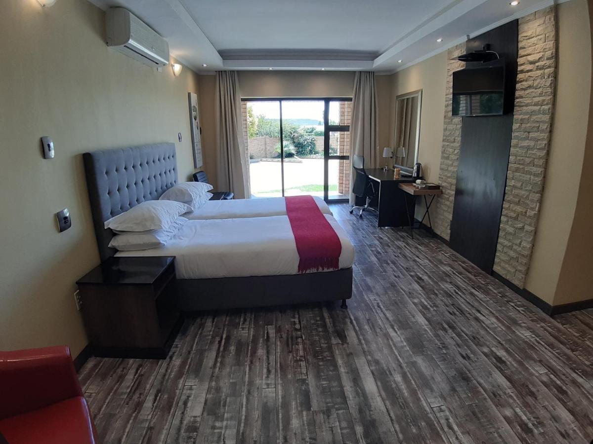 Citystay Ladybrand Buitenkant foto