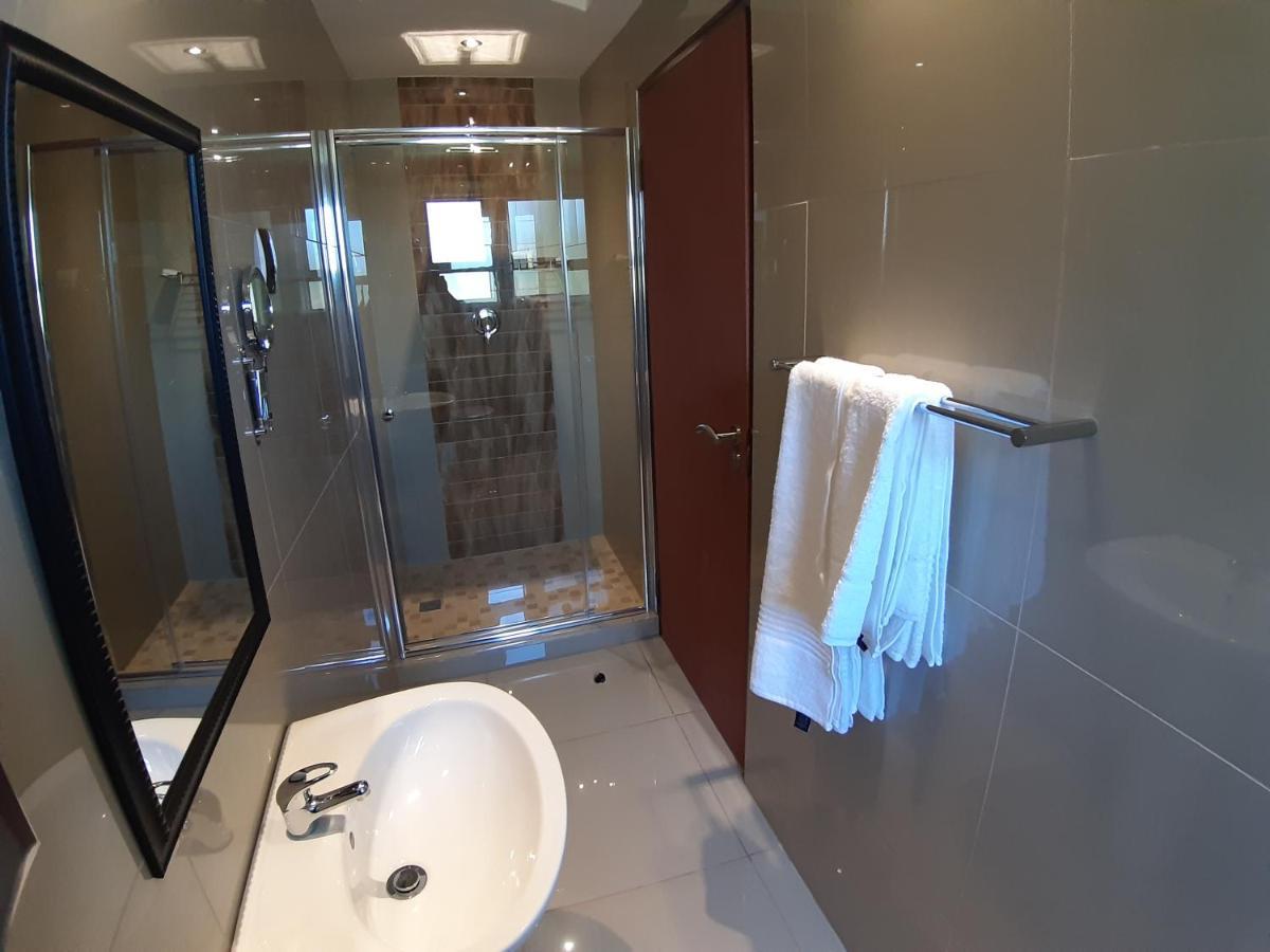 Citystay Ladybrand Buitenkant foto